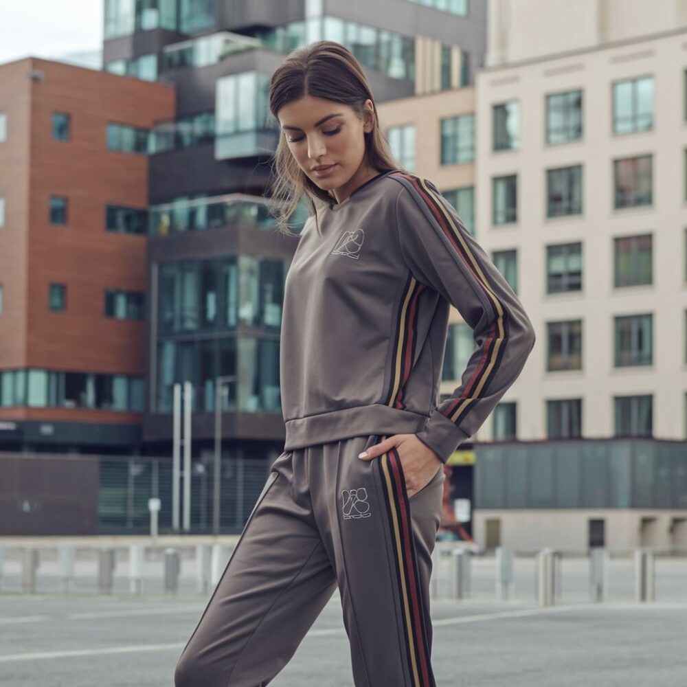 stylowe dresy damskie